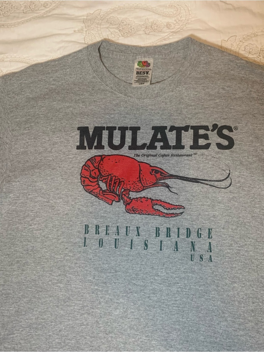Vintage Mulates Cajun Restaurant Souvenir TShirt Size Large Men Fruit of the Loo